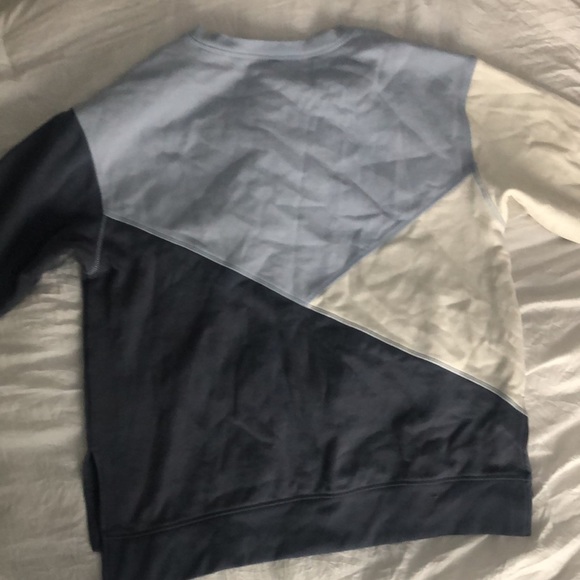 Blue pullover - Picture 5 of 6